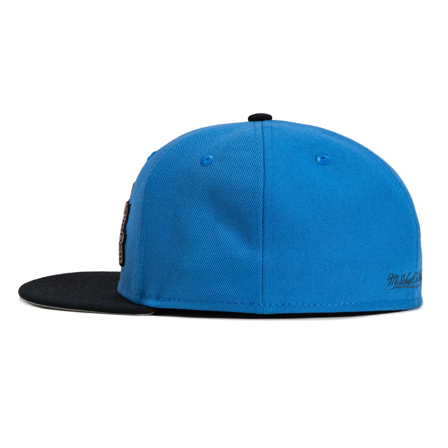 Mitchell & Ness Atlanta Braves 1995 World Series Patch Alternate Hat - Indigo. Black