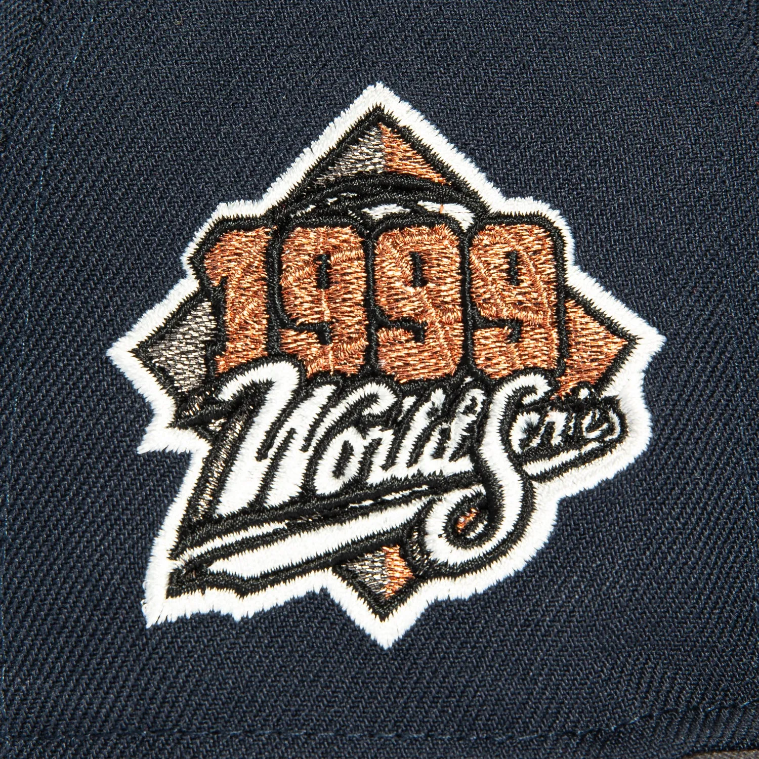 New Era 59Fifty Atlanta Braves 1999 World Series Patch Hat - Navy. Graphite