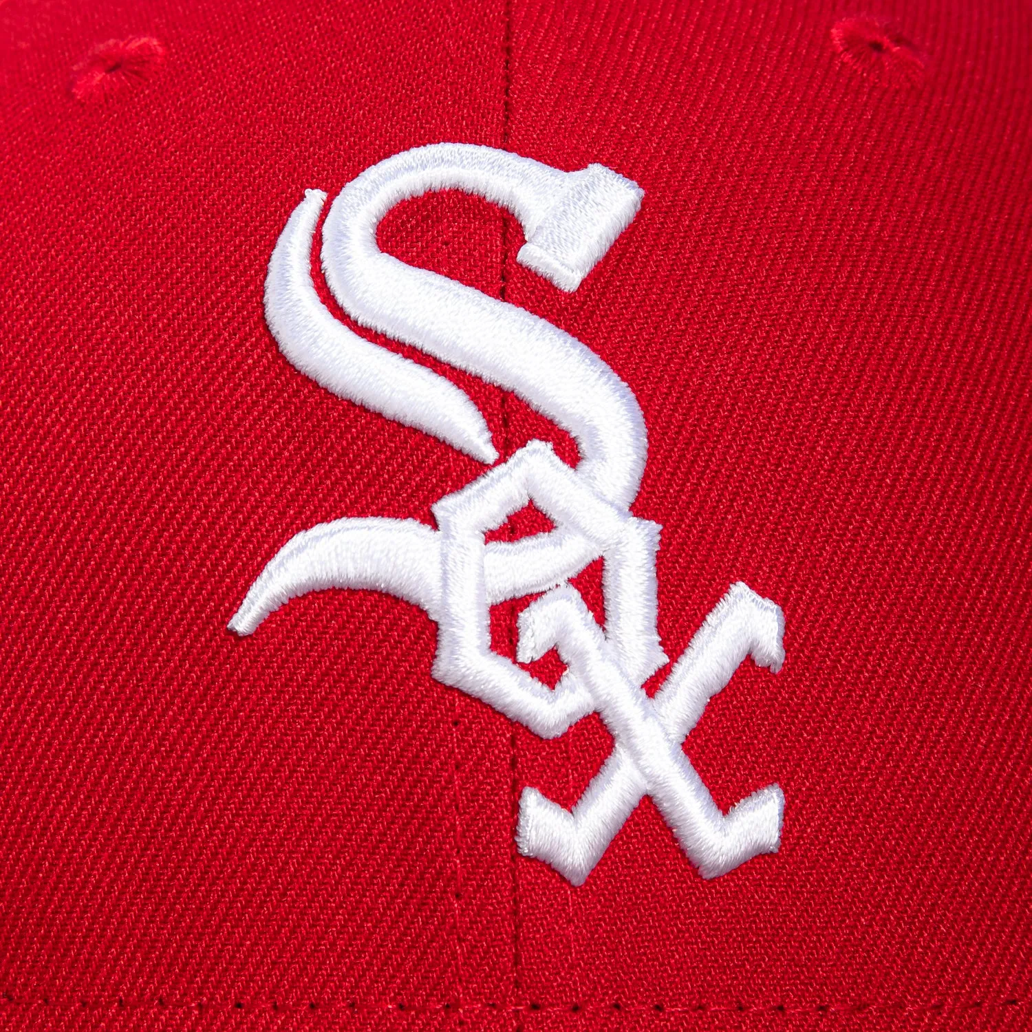 New Era 59Fifty Chicago White Sox 2005 World Series Patch Hat - Red. White