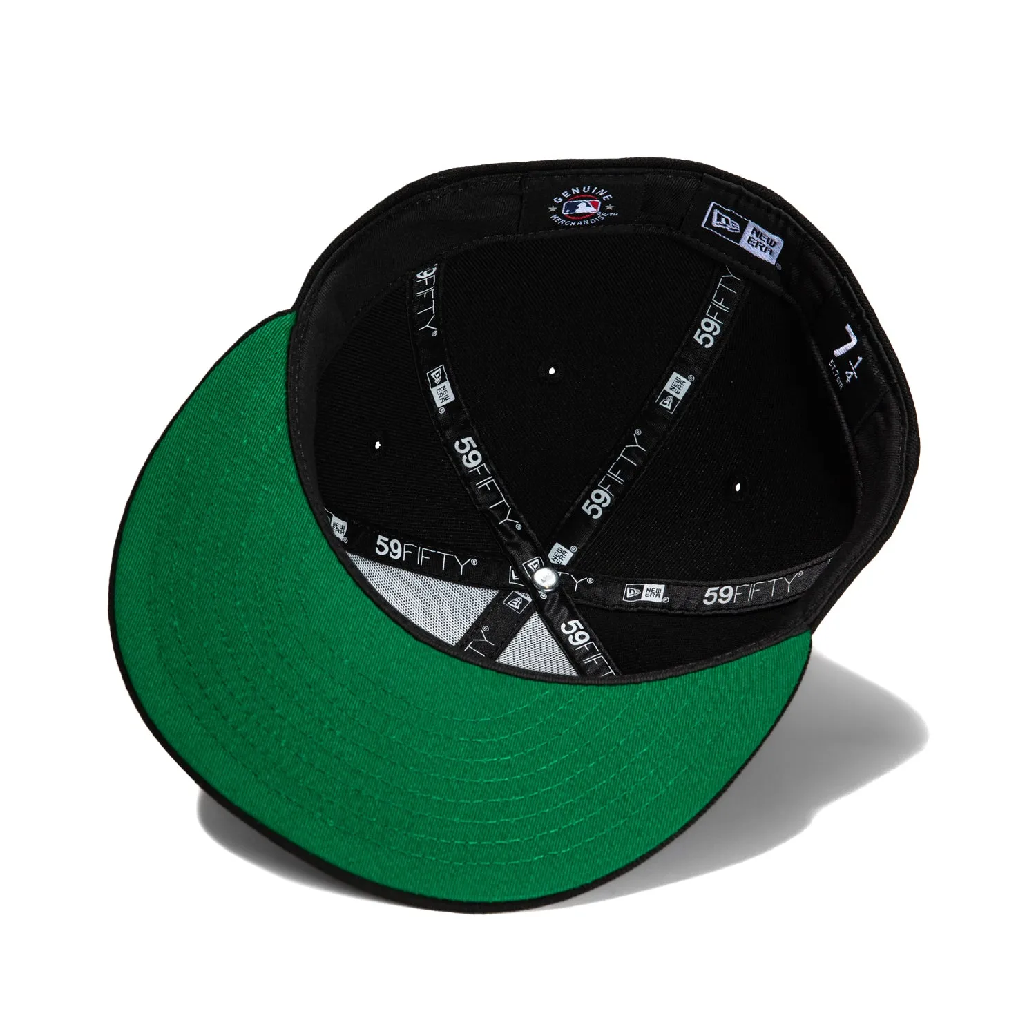 New Era 59Fifty Chicago White Sox Alternate Logo Patch Hat - Black, Metallic Silver