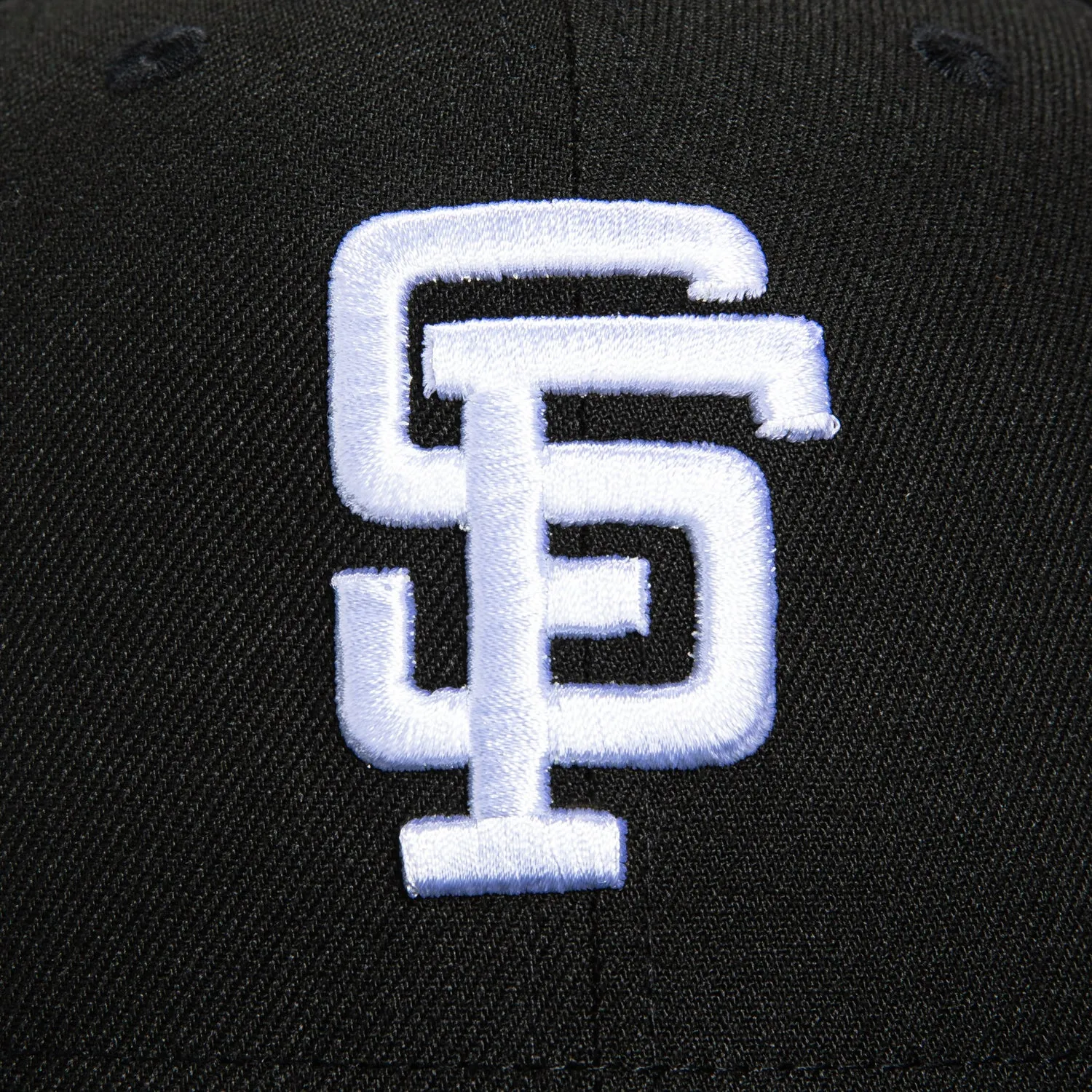 New Era 59Fifty City Sleeps San Francisco Giants 1989 World Series Patch Hat - Black. White