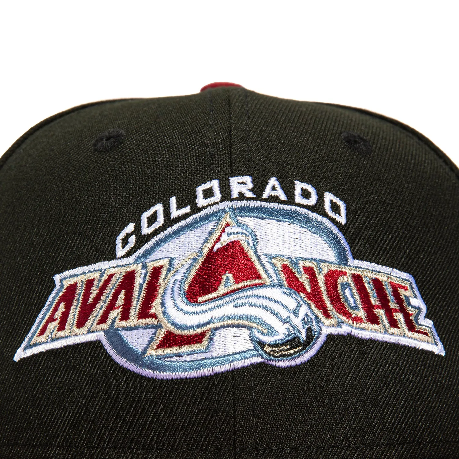 New Era 59Fifty Colorado Avalanche 2001 Stanley Cup Patch Logo Hat - Black. Cardinal