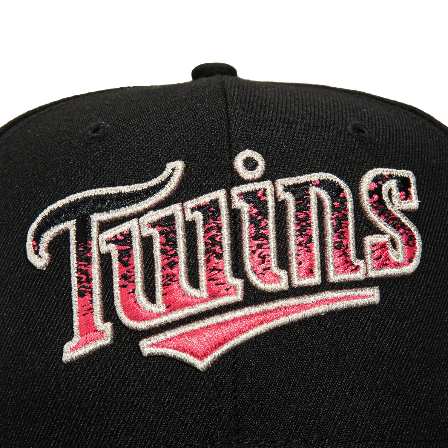New Era 59Fifty Magma Minnesota Twins Metrodome Patch Word Hat - Black. Infrared