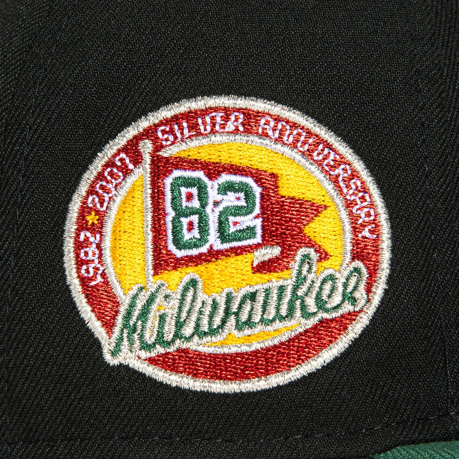 New Era 59Fifty Milwaukee Brewers Silver Anniversary Patch Word Hat - Black, Green, Red