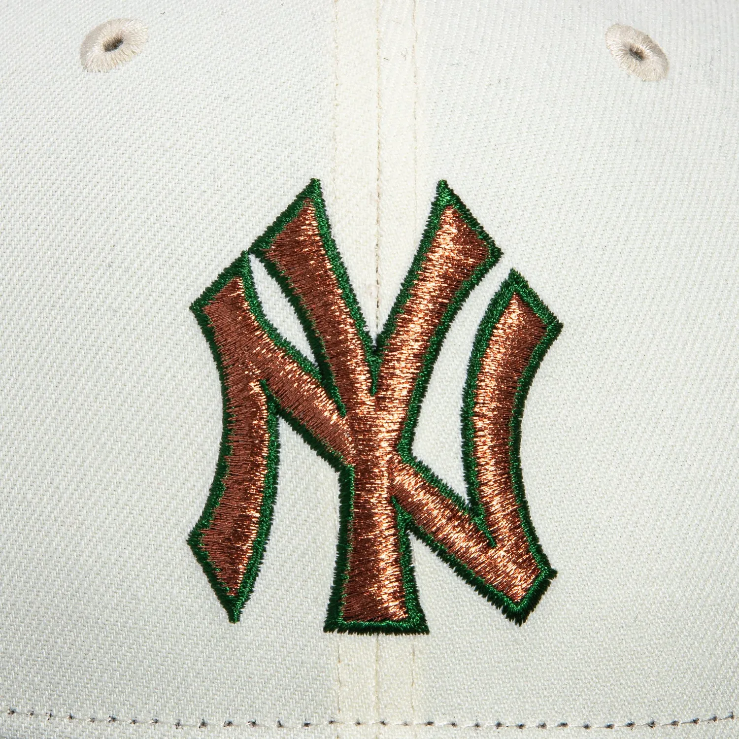 New Era 59Fifty New York Yankees 1996 World Series Patch Hat - White. Navy. Metallic Copper. Green