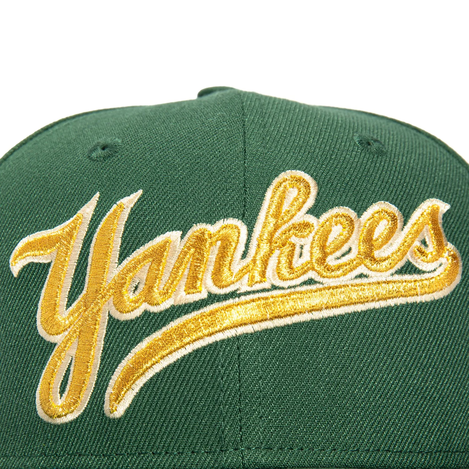 New Era 59Fifty New York Yankees 1998 World Series Patch Script Hat - Green. Metallic Gold