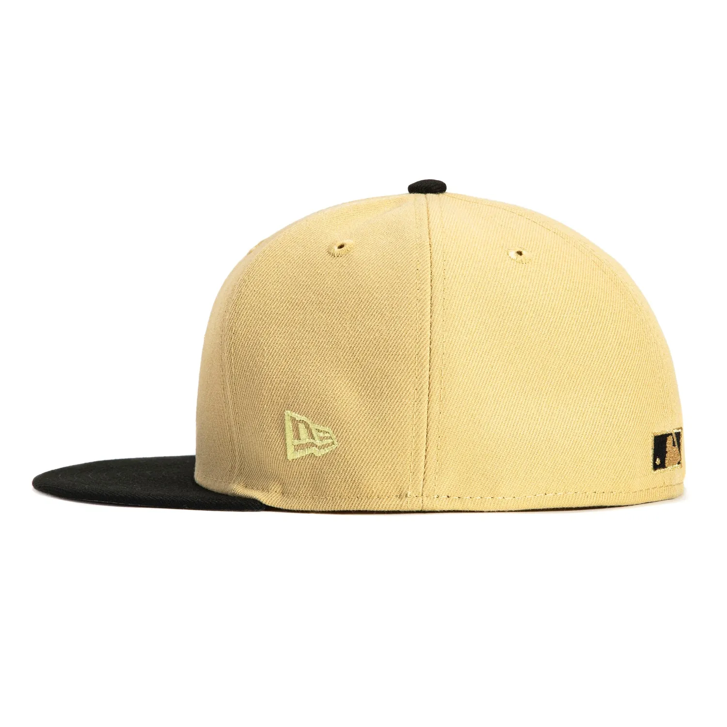 New Era 59Fifty New York Yankees 1999 World Series Patch Hat - Tan. Black. Metallic Gold