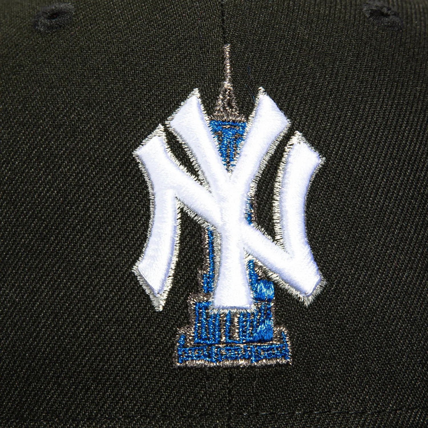 New Era 59Fifty New York Yankees Empire State Building Hat - Black