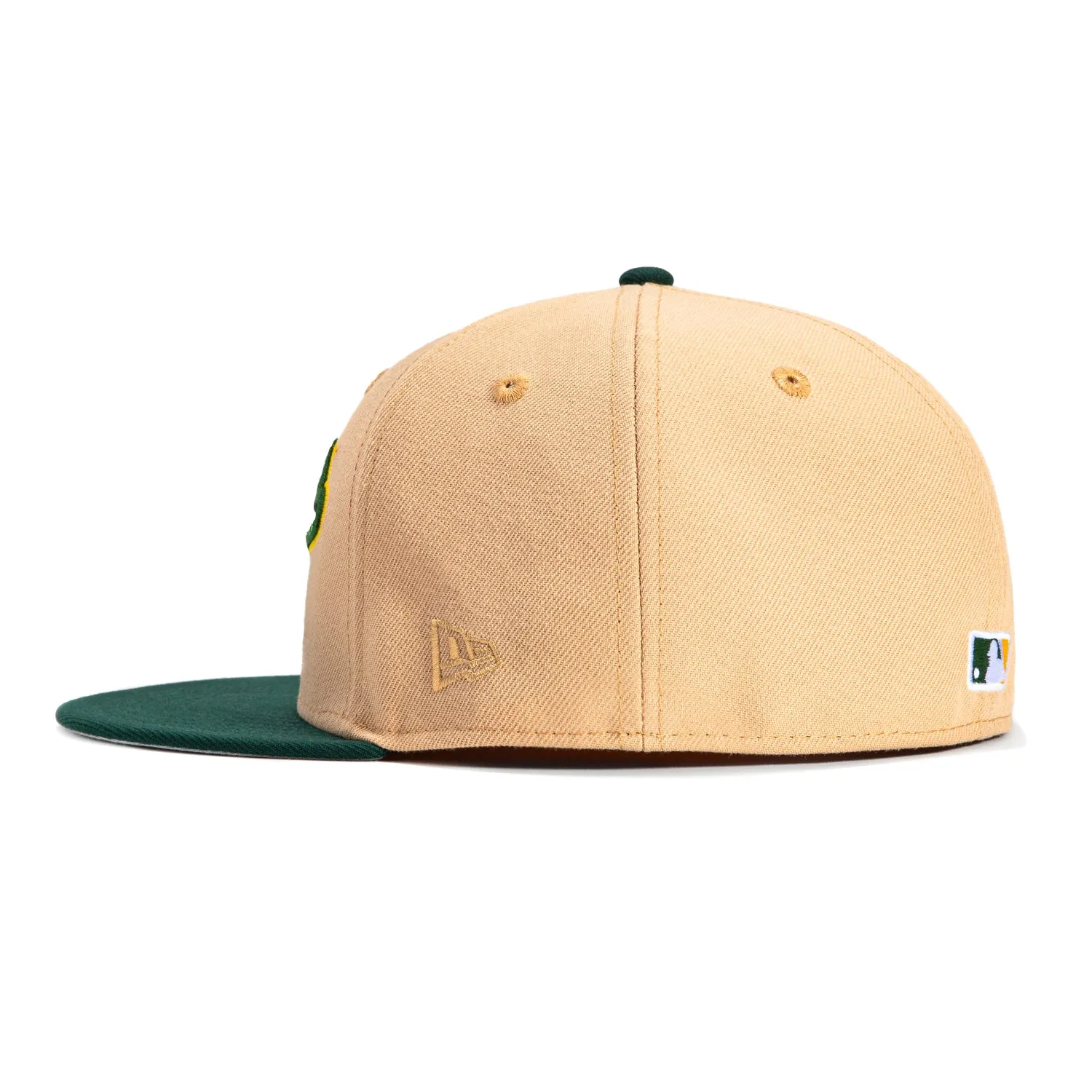 New Era 59Fifty Oakland Athletics Rickey Henderson Field Patch Script Hat - Khaki. Green