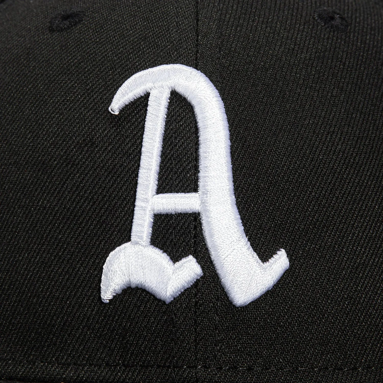 New Era 59Fifty Philadelphia Athletics 1911 World Series Patch Hat - Black. White