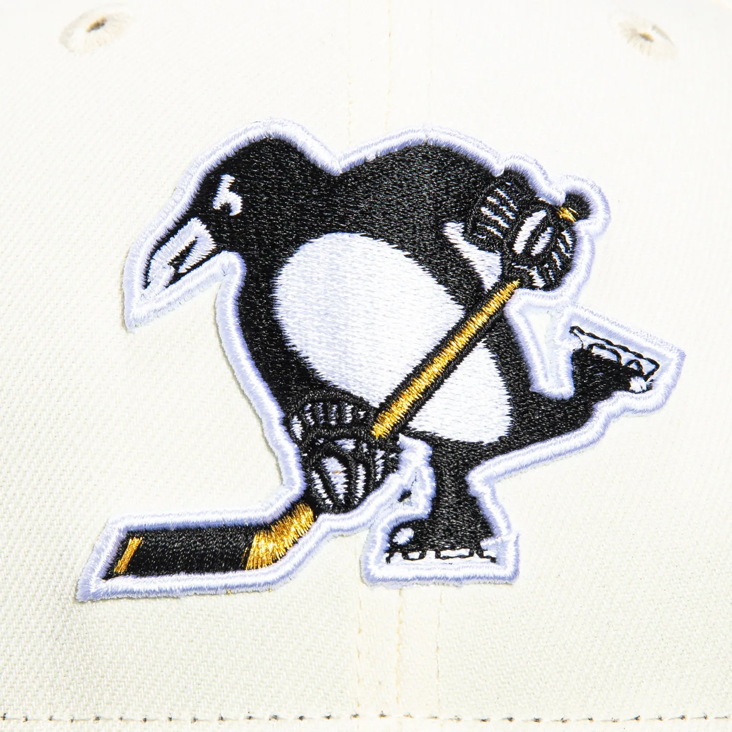 New Era 59Fifty Pittsburgh Penguins 2017 Stadium Series Patch Hat - White, Black