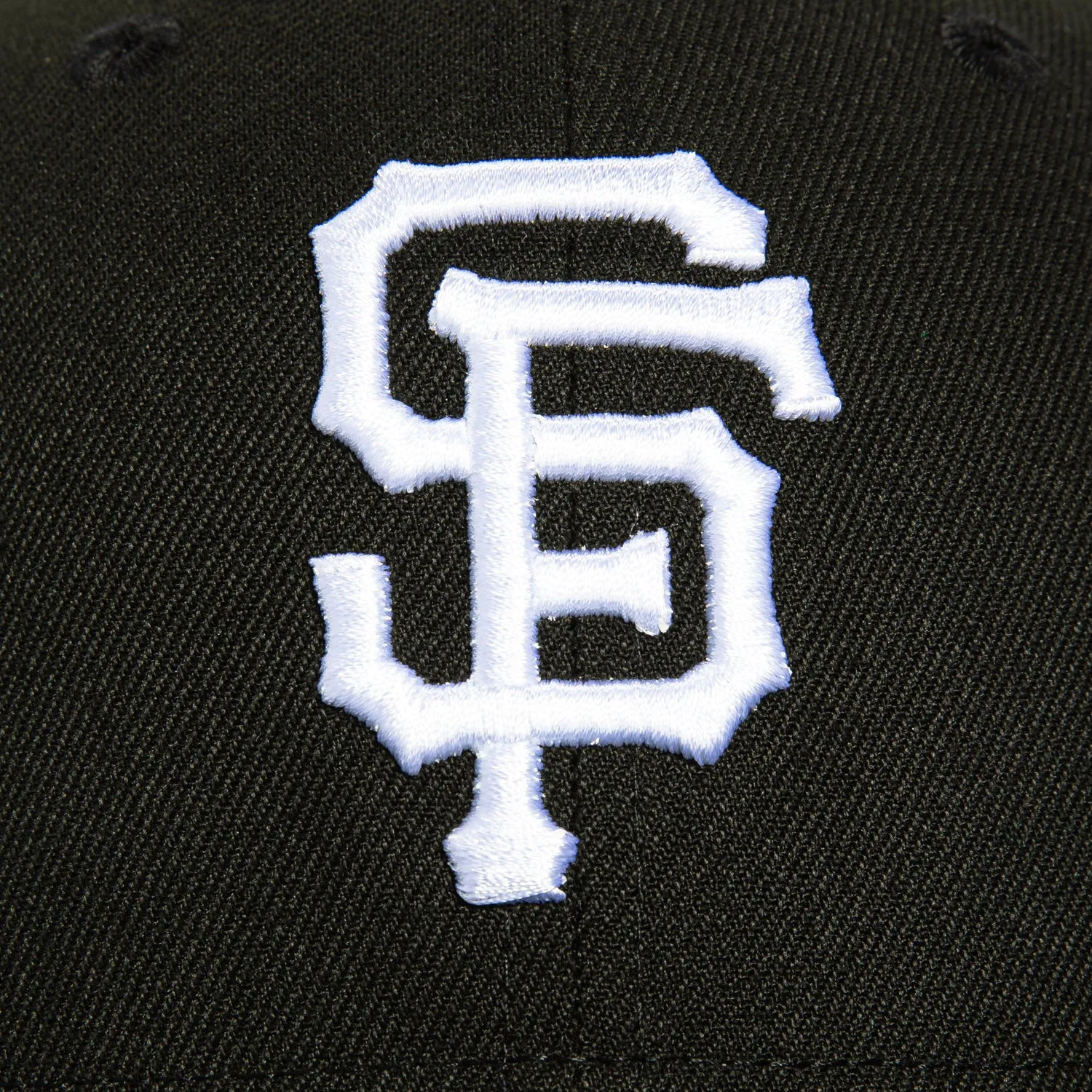 New Era 59Fifty San Francisco Giants Hat - Black. White