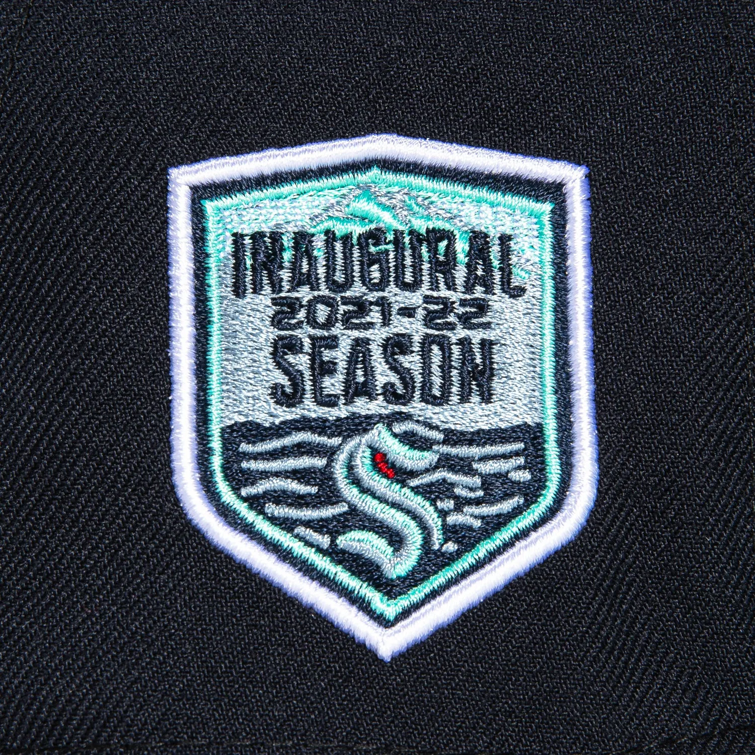 New Era 59Fifty Seattle Kraken Inaugural Patch Hat - Navy. Mint