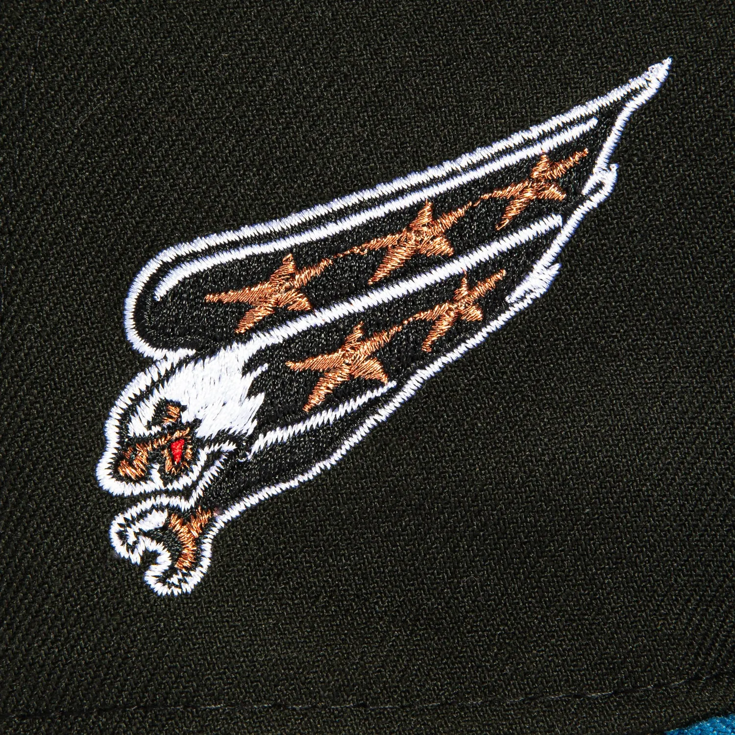 New Era 59Fifty Washington Capitals Logo Patch Hat - Black, Indigo
