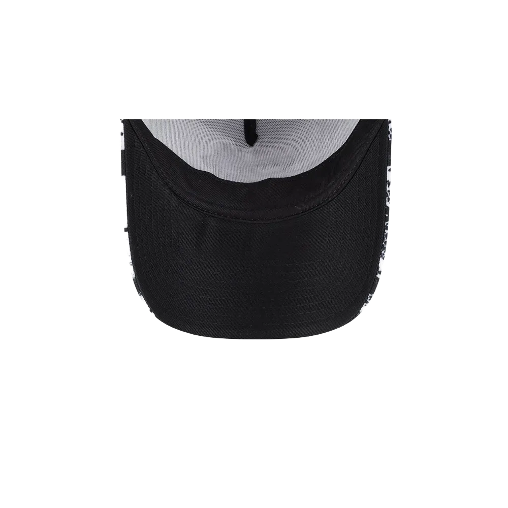 New Era Miami HEAT 2024 Tipoff Black and White Trucker Snapback
