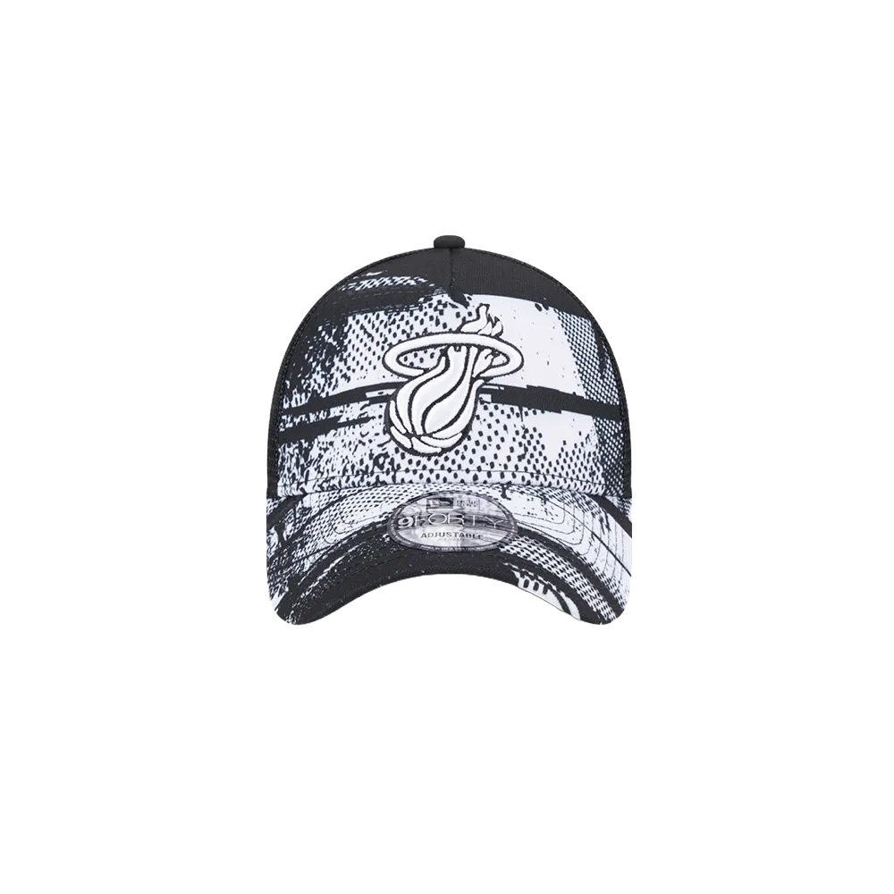 New Era Miami HEAT 2024 Tipoff Black and White Trucker Snapback
