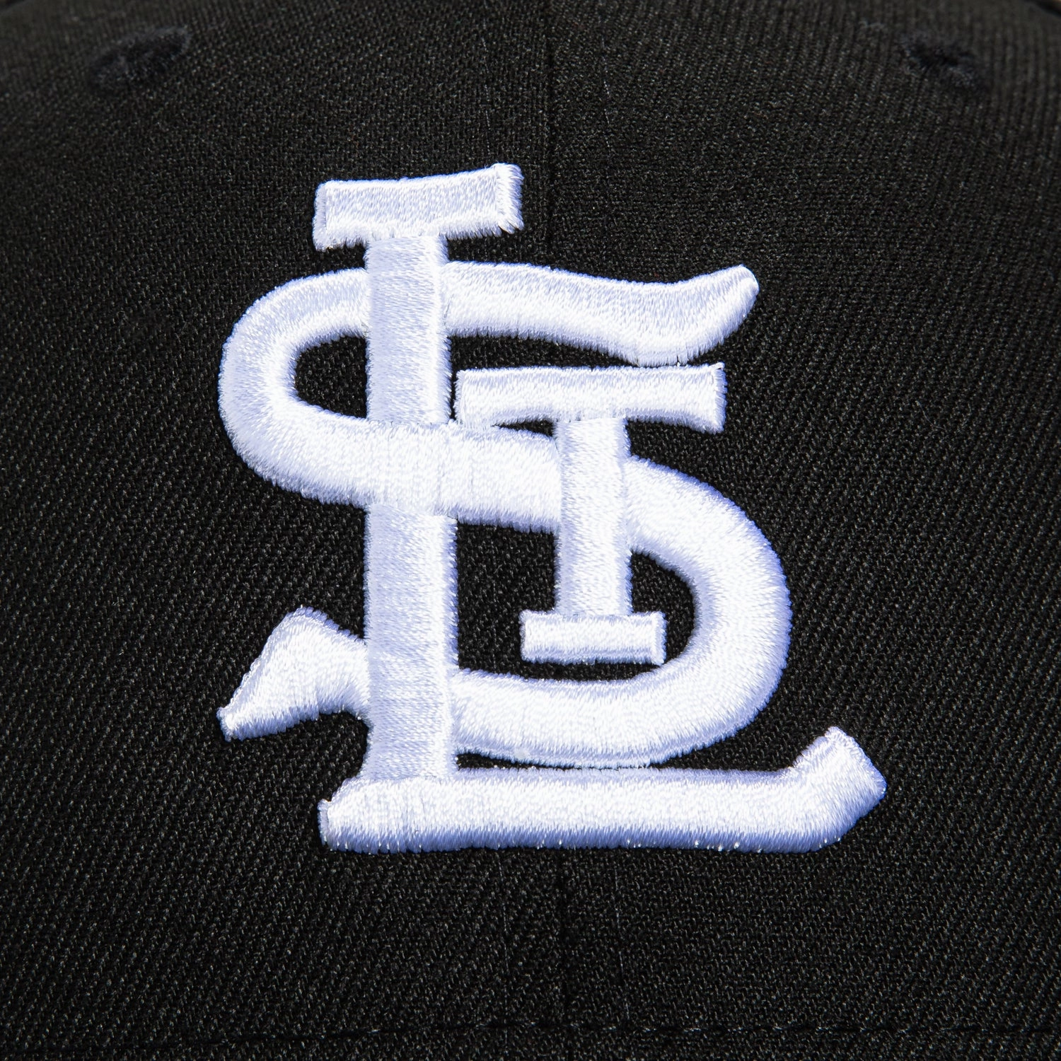 New Era 59Fifty City Sleeps St Louis Cardinals 1944 World Series Patch Hat - Black. White
